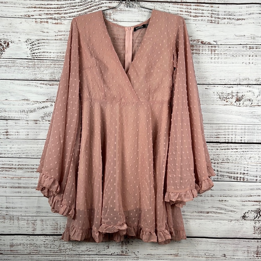Boohoo V neck dress skirt